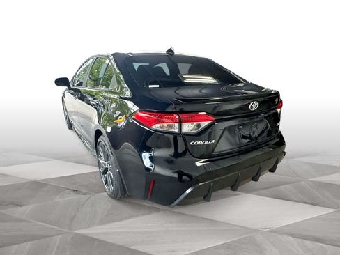 Used 2025 Toyota Corolla SE FWD image 6