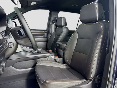 Used 2023 Chevrolet Suburban Premier AWD/4WD image 11