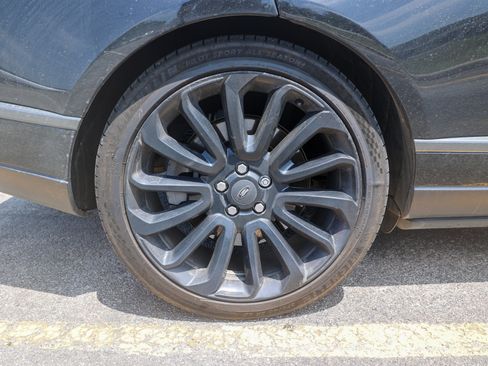 Used 2018 Land Rover Range Rover Autobiography AWD/4WD image 13