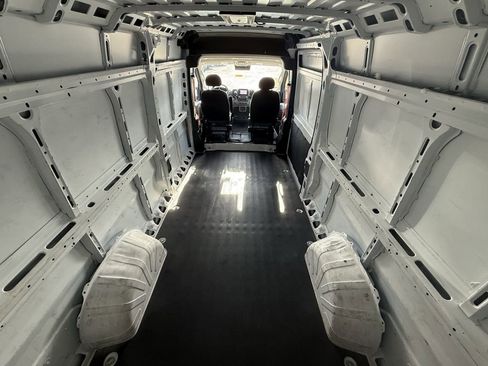 Used 2023 RAM ProMaster 3500 w/ Driver Convenience Group image 11