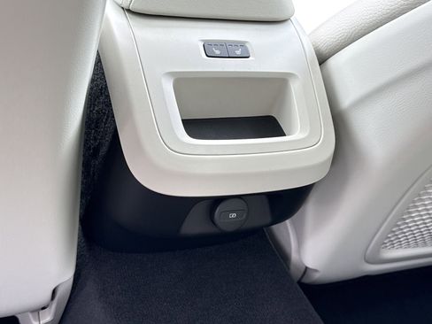 New 2026 Volvo V60 B5 Cross Country Plus w/ Climate Package image 14