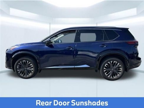 Used 2024 Nissan Rogue Platinum w/ Platinum Premium Package FWD image 11