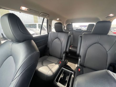 Used 2025 Toyota Grand Highlander FWD image 41