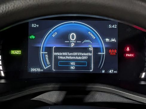 Used 2025 Toyota Camry LE FWD image 21