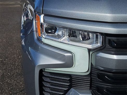 Used 2023 Chevrolet Silverado 1500 RST image 11