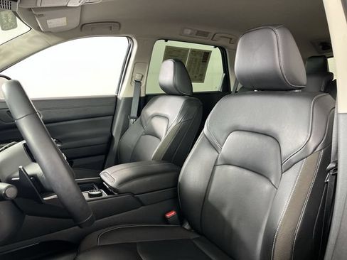 Certified 2025 Nissan Pathfinder SL w/ Cargo Package AWD/4WD image 12
