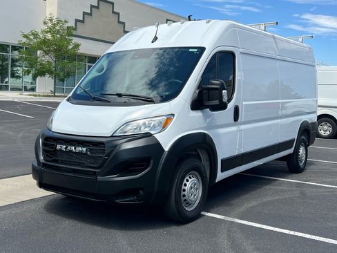Used 2024 RAM ProMaster 2500 FWD image 7