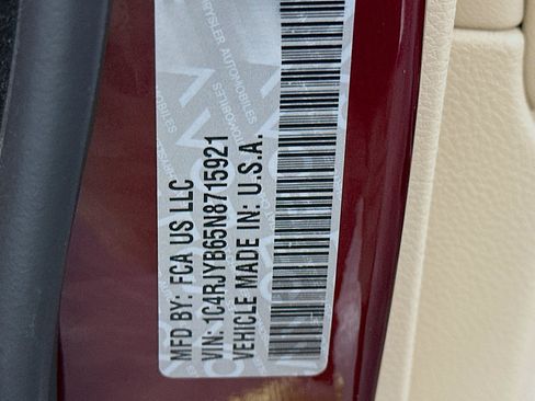 Used 2022 Jeep Grand Cherokee Limited 4xe image 12