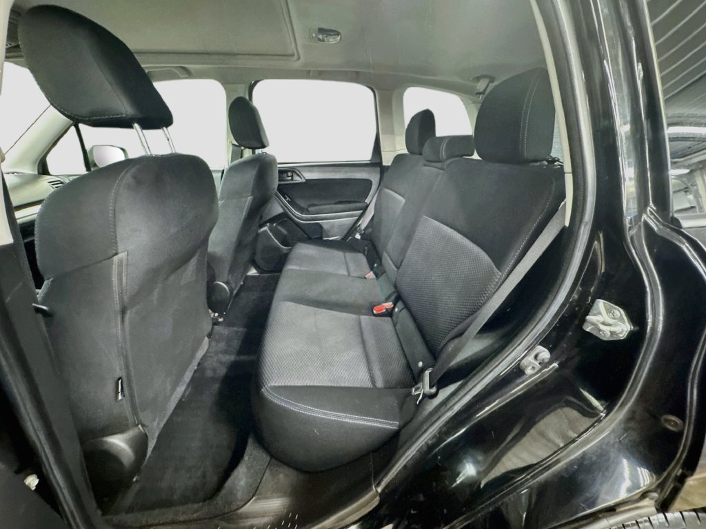 Used 2014 Subaru Forester 2.5i Premium w/ All-Weather Package AWD/4WD image 24