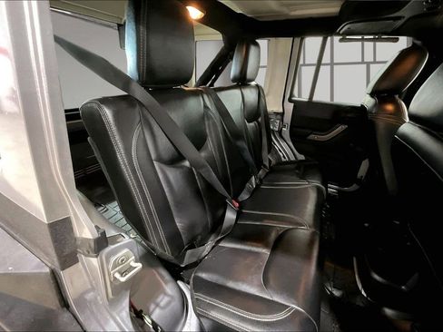 Used 2015 Jeep Wrangler Unlimited Sport AWD/4WD image 24