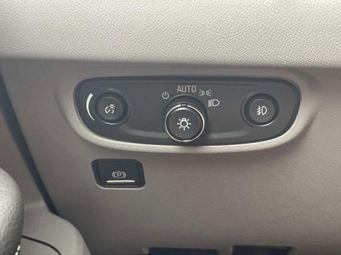 Used 2024 GMC Terrain SLT FWD image 27