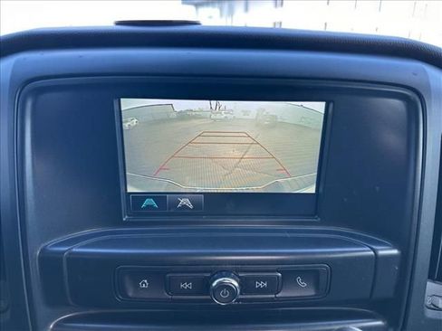 Used 2018 Chevrolet Silverado 1500 Custom w/ Custom Value Package image 25