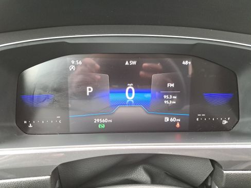 Certified 2023 Volkswagen Tiguan SE w/ Panoramic Sunroof Package image 19