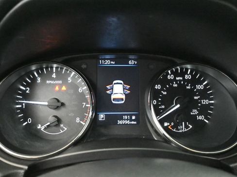 Used 2021 Nissan Rogue Sport SV image 29