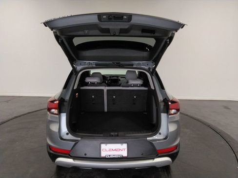 Used 2023 Chevrolet TrailBlazer LT w/ Sun and Liftgate Package AWD/4WD image 9