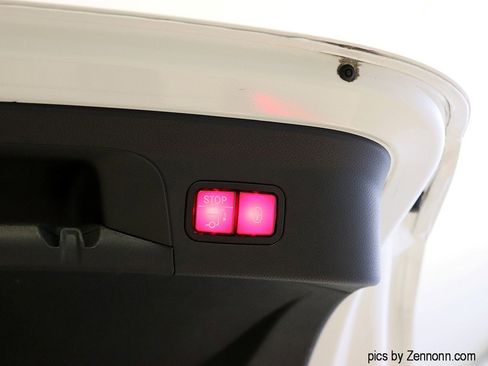 Used 2022 Mercedes-Benz GLC 43 AMG AMG GLC 43 image 33