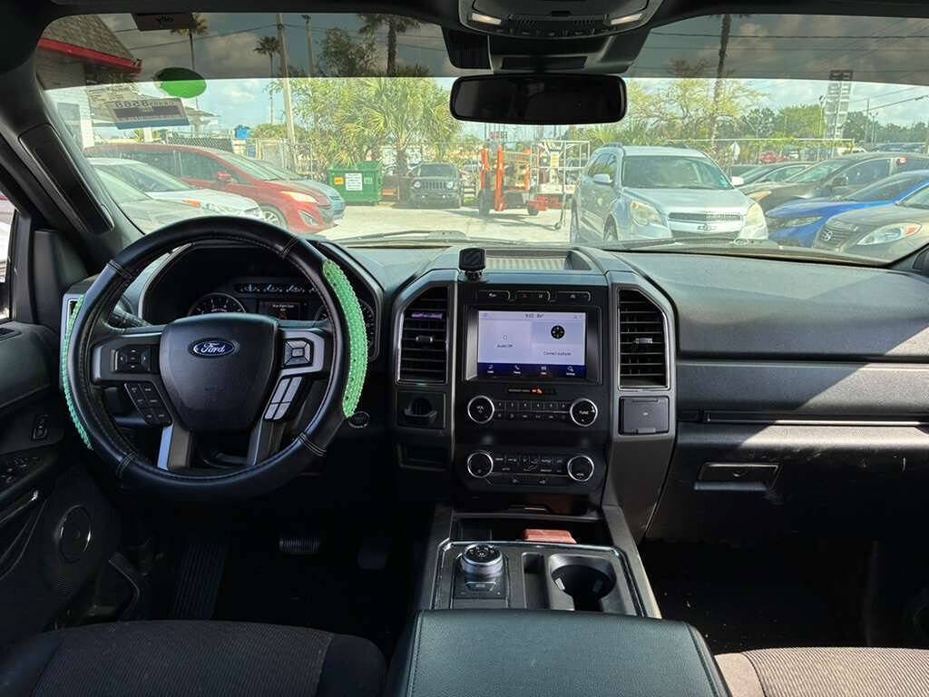Used 2020 Ford Expedition XLT w/ Cargo Package RWD image 9