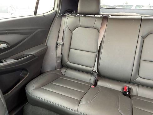 Used 2025 Buick Envista Sport Touring image 39