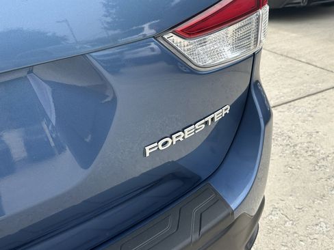 Used 2022 Subaru Forester Premium AWD/4WD image 43