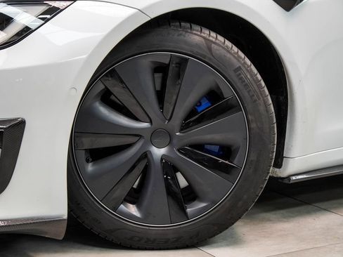 Used 2022 Tesla Model S Plaid AWD/4WD image 3