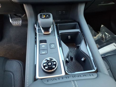 New 2026 Nissan Pathfinder SV image 14