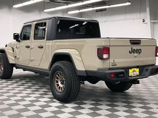 Used 2022 Jeep Gladiator Sport AWD/4WD video 2