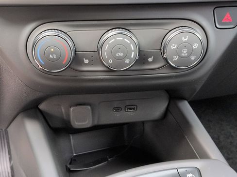 New 2026 Chevrolet Trax RS w/ Driver Confidence Package FWD image 18