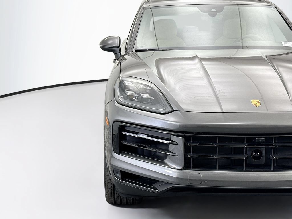 Used 2026 Porsche Cayenne AWD/4WD image 12