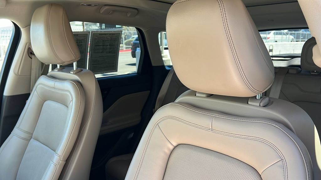 Certified 2022 Lincoln Corsair FWD w/ Premium Package image 13