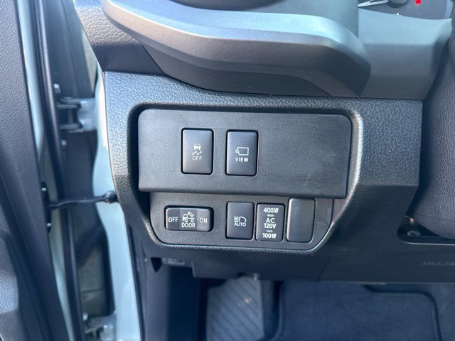 Used 2023 Toyota Tacoma TRD Sport w/ TRD Premium Sport Package AWD/4WD image 28