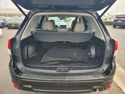 Used 2021 Subaru Forester Limited image 11