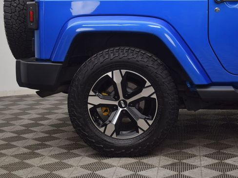Used 2015 Jeep Wrangler Sahara image 33