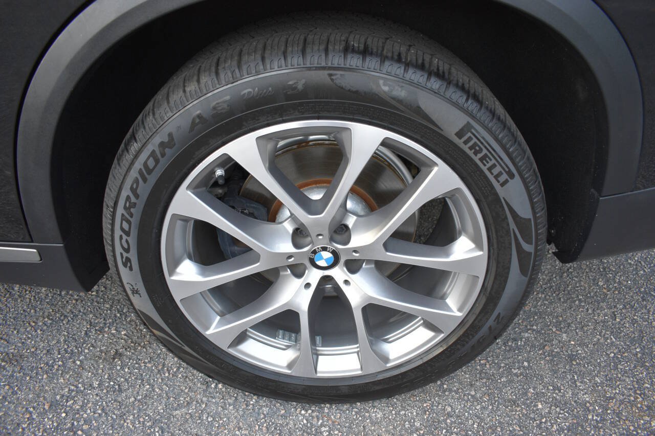 Used 2019 BMW X5 xDrive40i w/ Premium Package 2 AWD/4WD image 44
