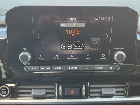 Used 2024 Nissan Pathfinder SV FWD image 17
