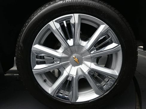 Used 2025 Chevrolet Silverado 1500 High Country w/ High Country Premium Package image 10