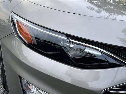 Used 2022 Chevrolet Malibu LS image 24
