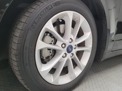 Used 2020 Ford Fusion Energi Titanium FWD image 31