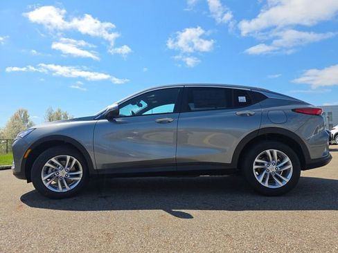 New 2026 Buick Envista Preferred image 12