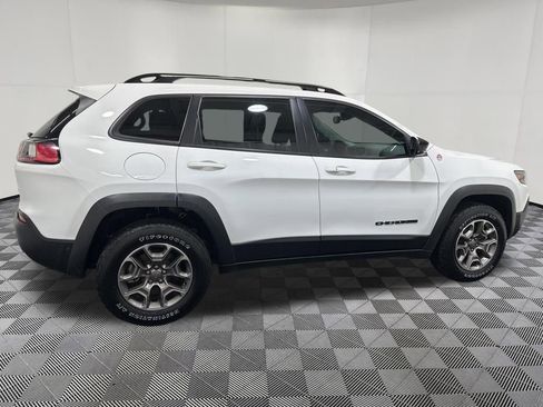 Used 2023 Jeep Cherokee Trailhawk AWD/4WD image 8