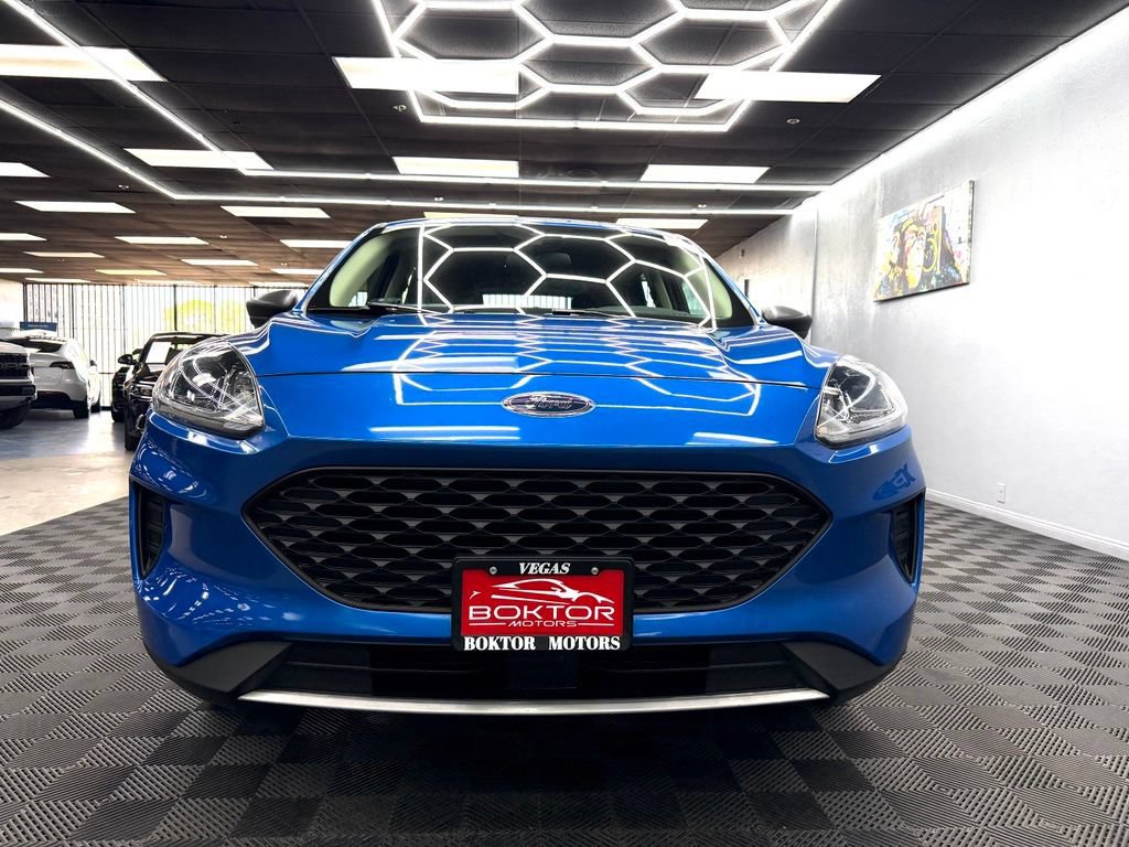 Used 2020 Ford Escape S AWD/4WD image 3