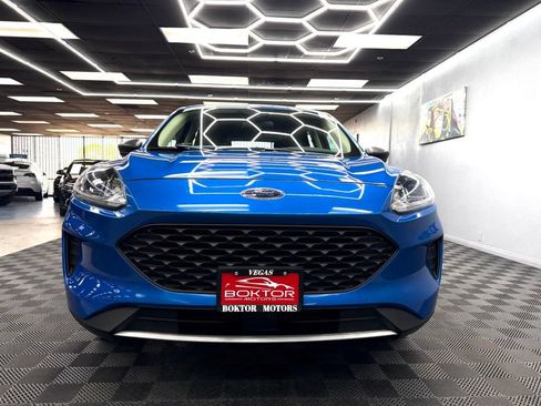 Used 2020 Ford Escape S AWD/4WD image 3