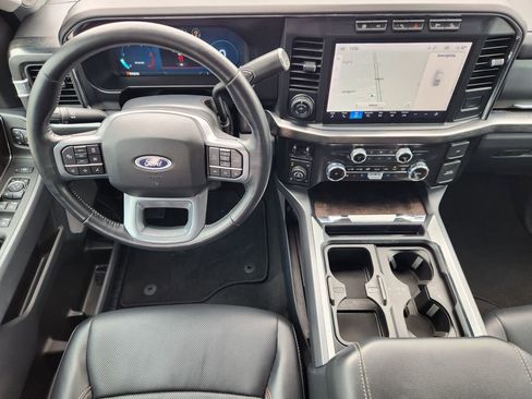 Used 2024 Ford F250 Lariat w/ Lariat Ultimate Package AWD/4WD image 26