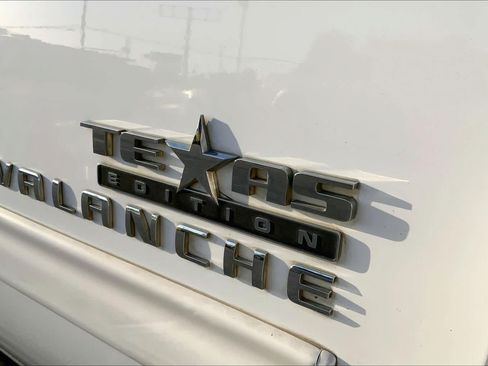 Used 2011 Chevrolet Avalanche LT w/ Texas Edition RWD image 6