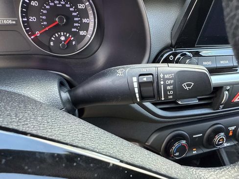 Used 2024 Kia Forte LXS w/ LXS Technology Package image 35