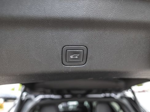 Used 2023 Chevrolet Tahoe RST w/ Luxury Package AWD/4WD image 40