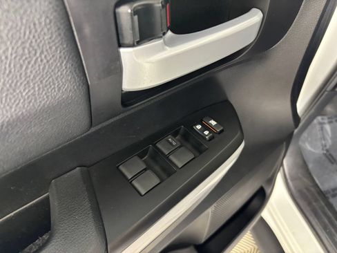 Used 2020 Toyota Tundra SR5 AWD/4WD image 14
