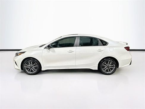 Used 2024 Kia Forte GT-Line w/ GT-Line Premium Package image 4