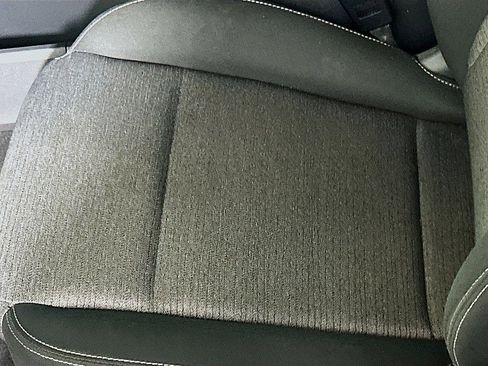 Used 2023 Nissan Rogue SV image 19