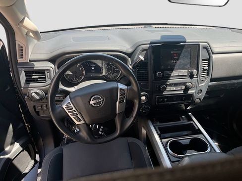 Used 2024 Nissan Titan SV w/ SV Convenience Package AWD/4WD image 22