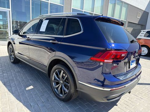 Certified 2023 Volkswagen Tiguan SE w/ Panoramic Sunroof Package AWD/4WD image 5